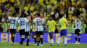 Lee más sobre el artículo Histórico triunfo de la Argentina contra Brasil en un clásico caliente tras la represión policial