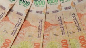 Lee más sobre el artículo Milei confirmó la emisión de billetes de 20 mil y 50 mil pesos