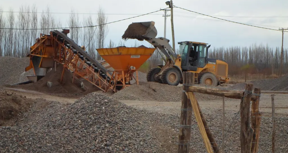 En este momento estás viendo Weretilneck apuesta a la minería para superar la crisis económica