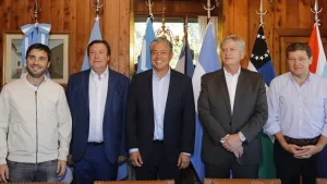 Lee más sobre el artículo Ultimátum de gobernadores patagónicos al Presidente Milei: «sin recursos no hay petróleo ni gas»