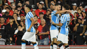 Lee más sobre el artículo Racing Club venció por 4-0 a Newell’s Old Boys como visitante en la Copa de la Liga Argentina