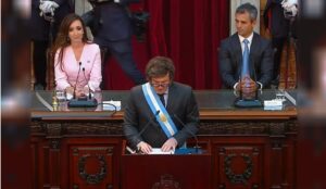 Lee más sobre el artículo Milei dio su discurso de apertura de sesiones ordinarias en el Congreso