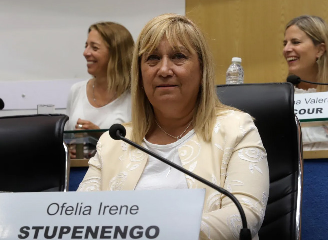 Denunciaron a la legisladora Stupenengo por nombrar como asesores a cuatro familiares