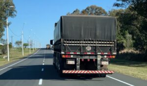 Lee más sobre el artículo Camioneros de Río Negro ya cobran el aumento que homologó Nación