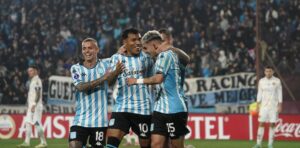 Lee más sobre el artículo Racing goleó 3-0 a Sportivo Luqueño y se clasificó a los octavos de final de la Copa Sudamericana