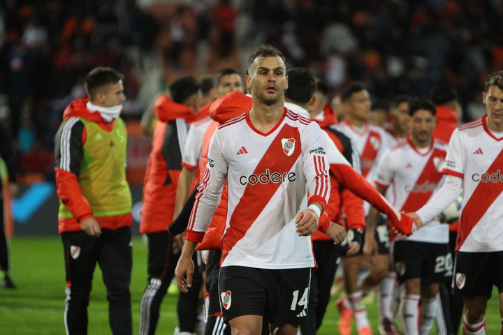 En este momento estás viendo River visita a Argentinos Juniors