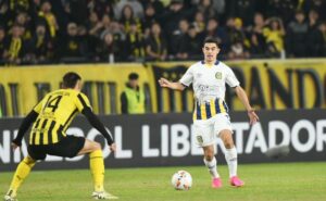 Lee más sobre el artículo Rosario Central no pudo ante Peñarol: perdió 2 a 1 y se quedó afuera