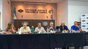 Lee más sobre el artículo Los gremios de transporte aclaran que harán asambleas pero sin paro de actividades