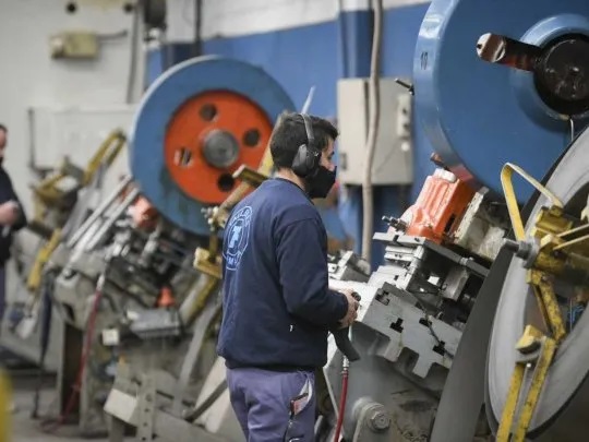 En este momento estás viendo Industria pyme: en junio, la actividad cayó 3,1% y acumula una baja de más del 19% en el primer semestre del año