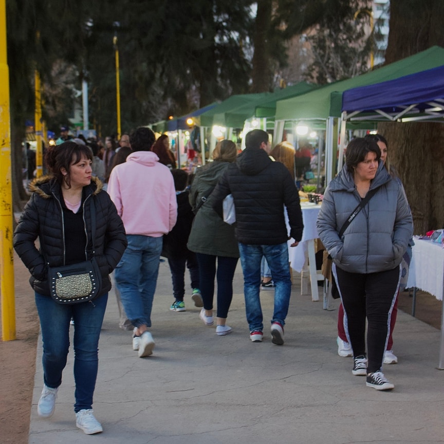 Lee más sobre el artículo Este domingo vuelve a Cipolletti la Feria de la Economía Social