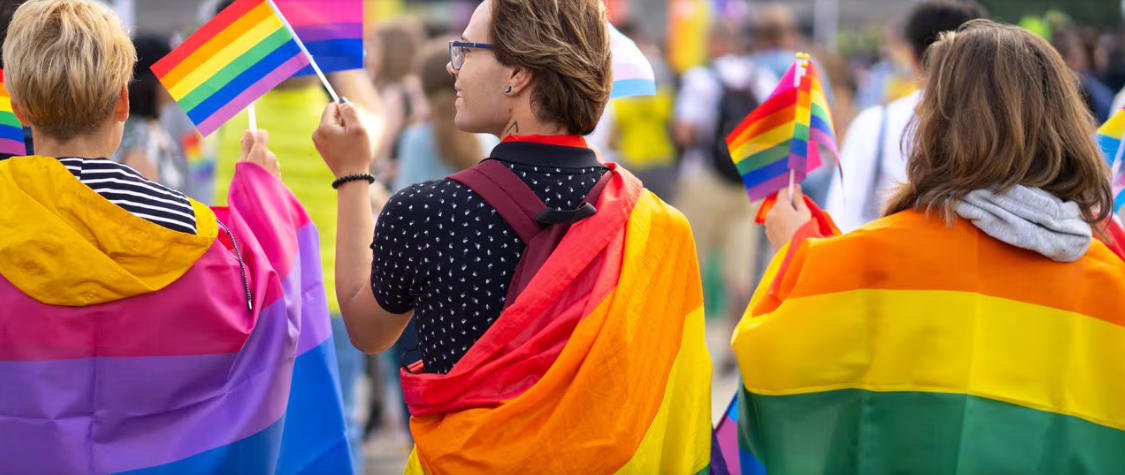 En este momento estás viendo El Gobierno califica de «política» la marcha del colectivo LGBT y asegura que no impactará en la imagen de Milei