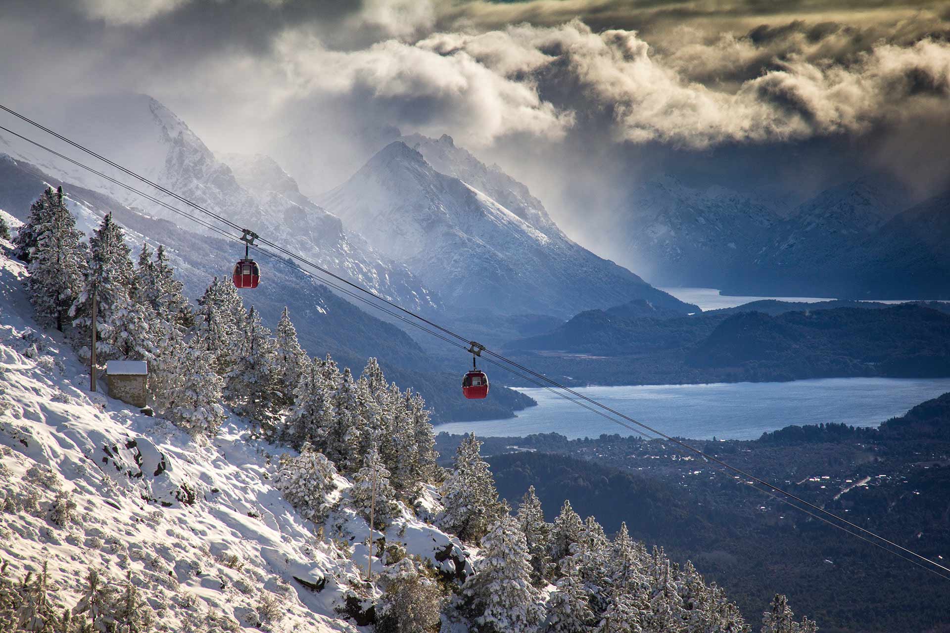 En este momento estás viendo Bariloche recibirá a más turistas uruguayos en esta temporada invernal