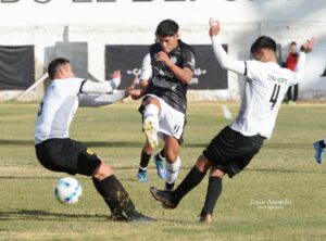 Lee más sobre el artículo Cipolletti perdió en la Visera ante Santamarina de Tandil