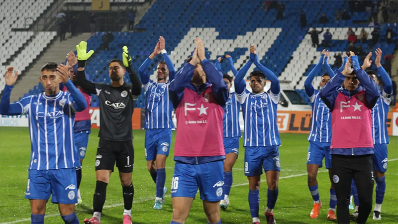 En este momento estás viendo Con quita de puntos y partidos sin público, Godoy Cruz recibió una dura sanción