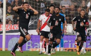 Lee más sobre el artículo Batacazo: Riestra venció a River 2 a 0