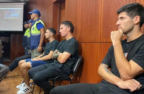 En este momento estás viendo Liberaron a los tres ex jugadores de Vélez detenidos en Tucumán