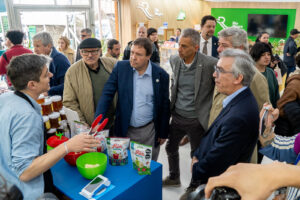 Lee más sobre el artículo En la Rural de Palermo, Río Negro mostró todo su potencial productivo