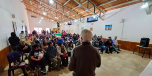 Lee más sobre el artículo Ingeniero Jacobacci: exitosa charla informativa sobre el proyecto minero «Modelo Calcatreu»