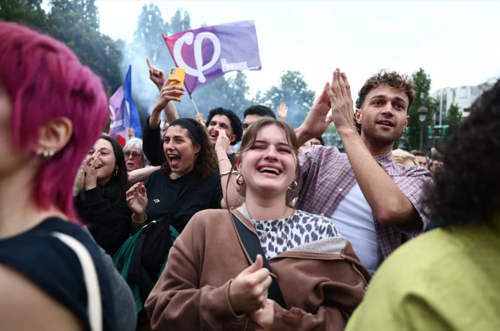 En este momento estás viendo Tras el inesperado triunfo de la izquierda en Francia comienzan arduas negociaciones para formar gobierno