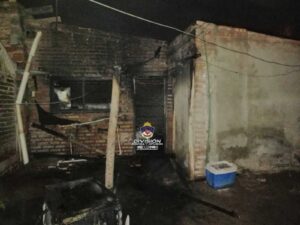 Lee más sobre el artículo Tragedia en Neuquén: una mujer falleció en un incendio y un niño está en grave estado