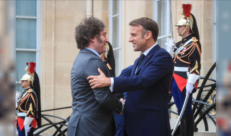 Milei se reunió con Macron en Francia en la previa de la inauguración de los Juegos Olímpicos