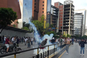 Lee más sobre el artículo Cuatro muertos, 46 detenidos y decenas de heridos durante las protestas en Venezuela