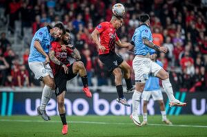 Lee más sobre el artículo Belgrano buscará revertir la serie ante Paranaense y lograr el pase a cuartos de la Sudamericana