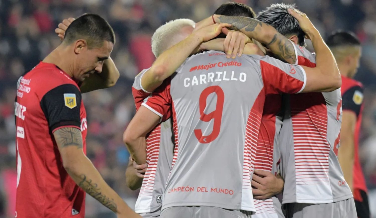 En este momento estás viendo Estudiantes goleó a Newell´s en el Parque Independencia