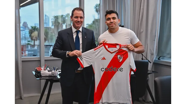 En este momento estás viendo River Plate hizo oficial el fichaje de Marcos Huevo Acuña 