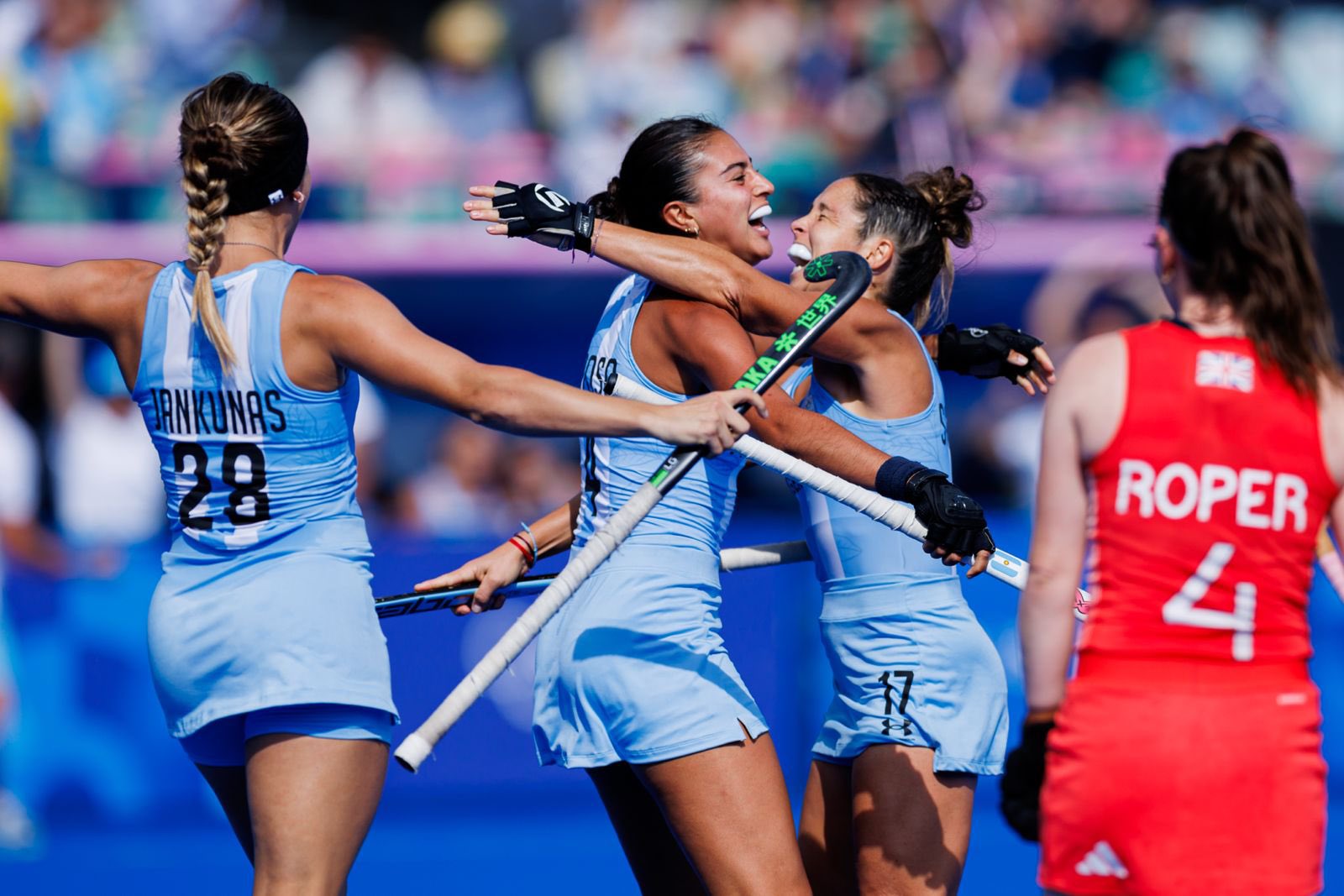 Lee más sobre el artículo Las Leonas buscan la semifinal ante Alemania