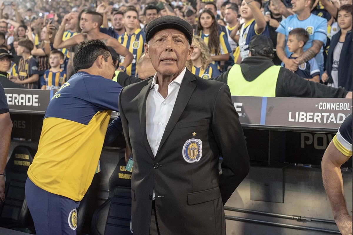 En este momento estás viendo Miguel Ángel Russo anunció su salida de Rosario Central