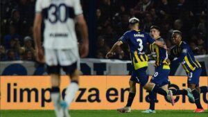 Lee más sobre el artículo Rosario Central se impuso antes el clásico y hundió a Gimnasia