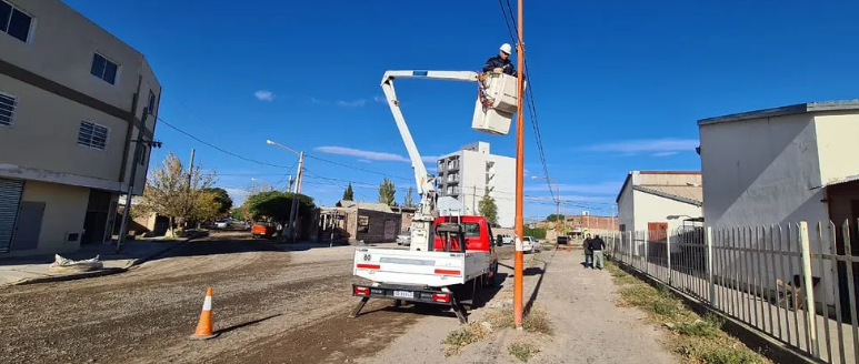 En este momento estás viendo Cipolletti inicia plan de alumbrado público con 4.000 nuevas luminarias LED