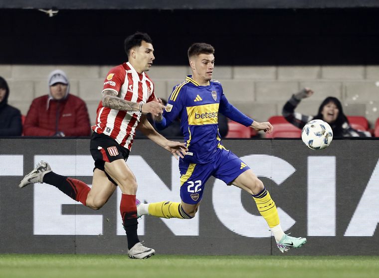 Lee más sobre el artículo Boca empató 1-1 con Estudiantes y quedó lejos de los punteros