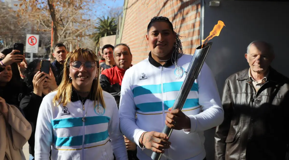 Lee más sobre el artículo Río Negro despidió a sus representantes paralímpicos