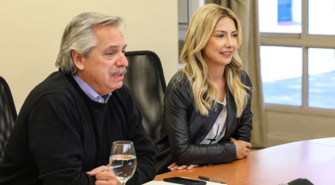 En este momento estás viendo “Me dabas sopapos y me dejabas la cara hirviendo”: los nuevos chats entre Fabiola Yañez y Alberto Fernández