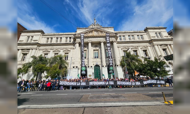 En este momento estás viendo Comenzó el paro universitario de 48 horas por reclamo salarial