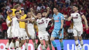 Lee más sobre el artículo Copa Sudamericana: Lanús se hizo fuerte en Colombia y pasó a las semifinales en los penales