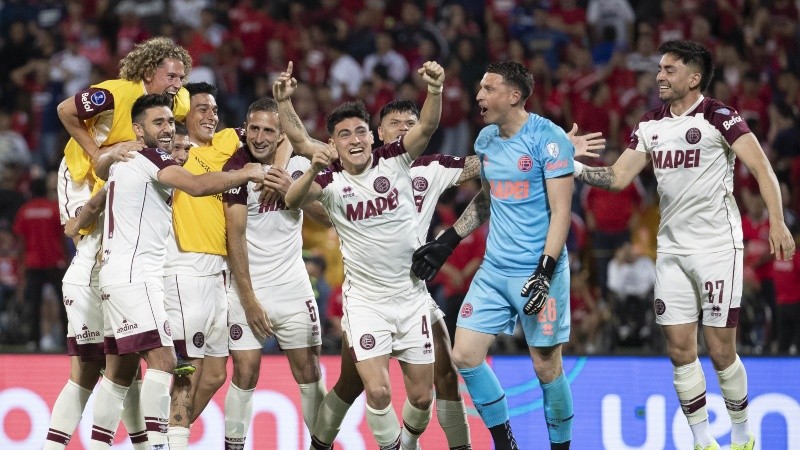 En este momento estás viendo Copa Sudamericana: Lanús se hizo fuerte en Colombia y pasó a las semifinales en los penales