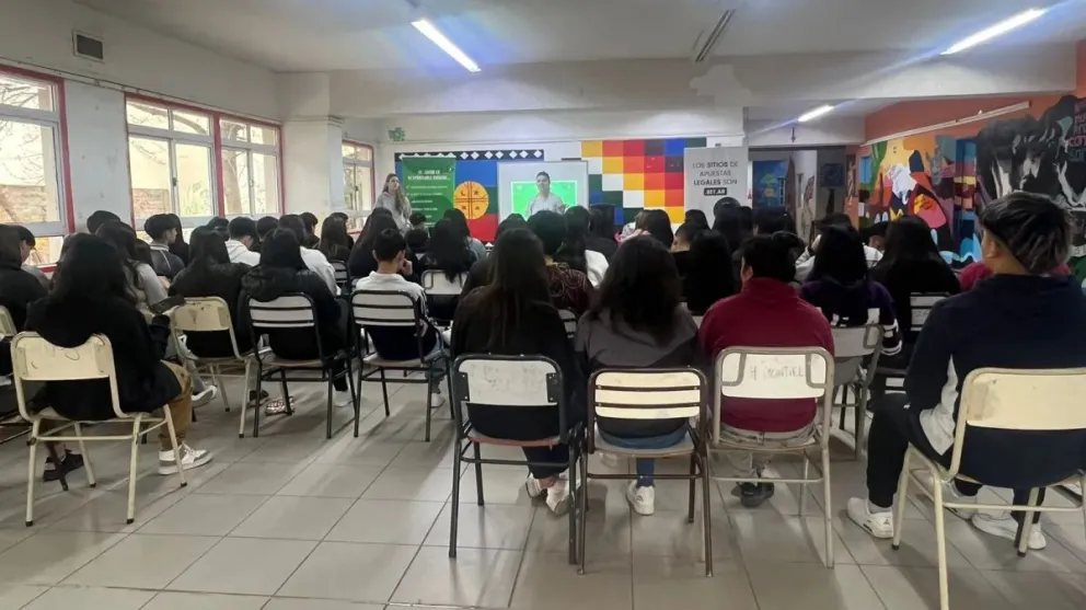 En este momento estás viendo Lotería y Educación amplían el proyecto de juego responsable en escuelas secundarias