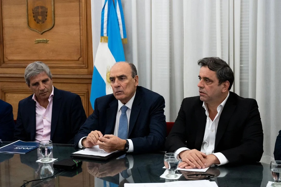 Lee más sobre el artículo Francos y Caputo, reunidos con gobernadores por el Presupuesto 2025