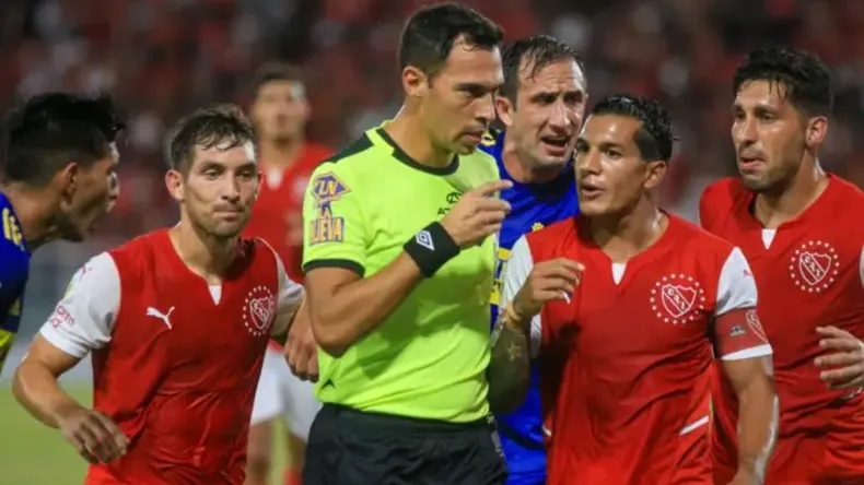 En este momento estás viendo AFA amplía la «zona exclusiva para capitanes» al resto de las categorías del fútbol argentino