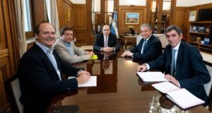 Lee más sobre el artículo Reunión clave con el Gobierno Nacional para abordar el futuro de las represas