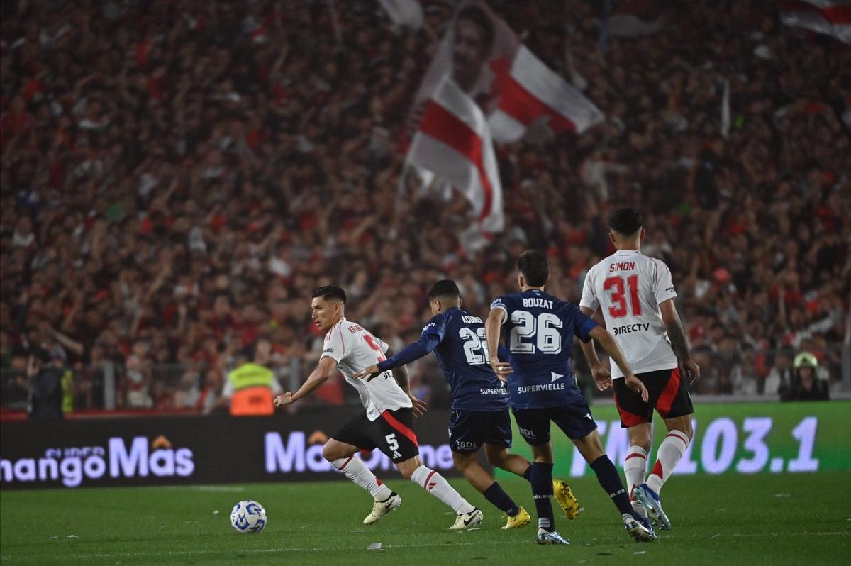 River y Vélez repartieron puntos: empataron 1-1 en “El Monumental”