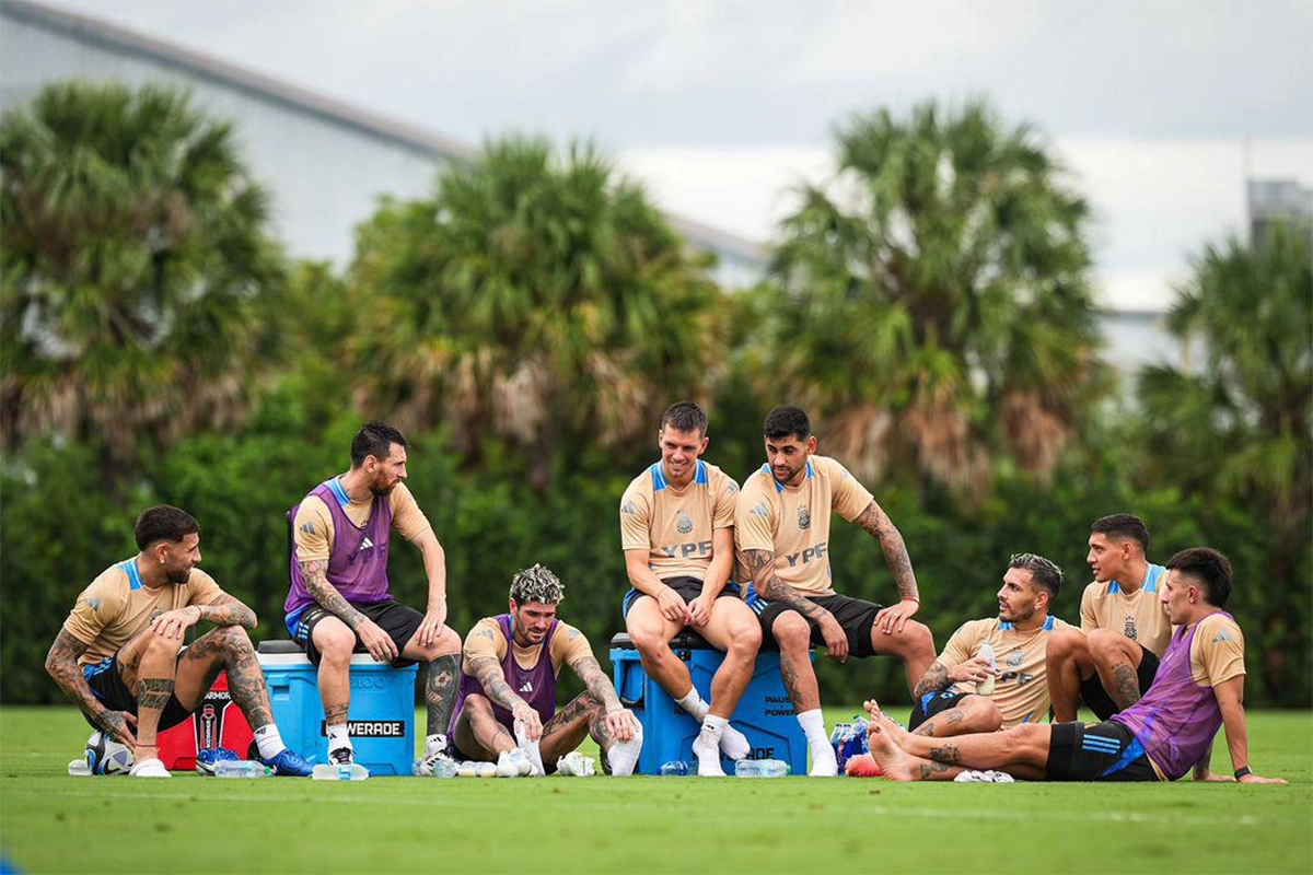 En este momento estás viendo En alerta por el Huracán Milton, la Selección Argentina viaja a Venezuela.