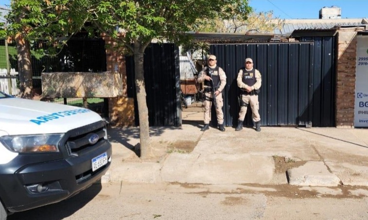 En este momento estás viendo Prefectura identificó en Plaza Huincul a dos personas investigadas por narcotráfico