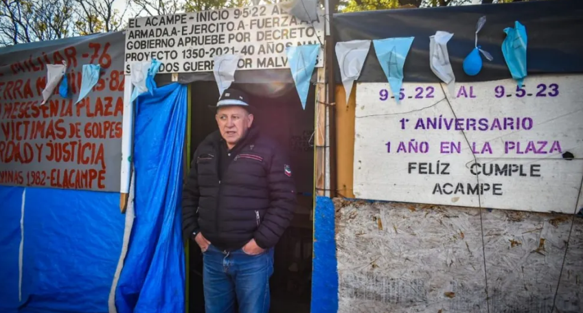 En este momento estás viendo Soldados continentales levantan el acampe en Viedma tras un acuerdo con el gobierno