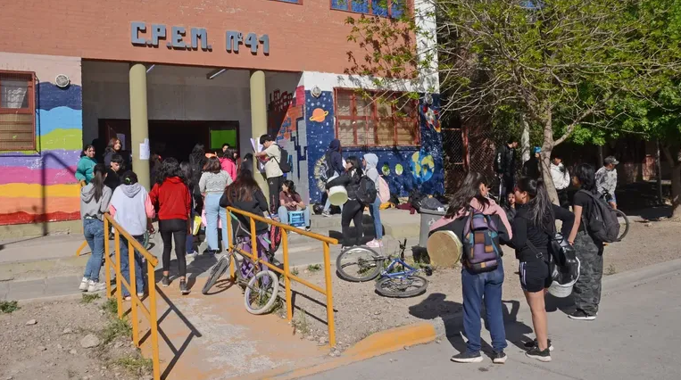 En este momento estás viendo Neuquén: denuncias de acoso sexual en el CPEM 41