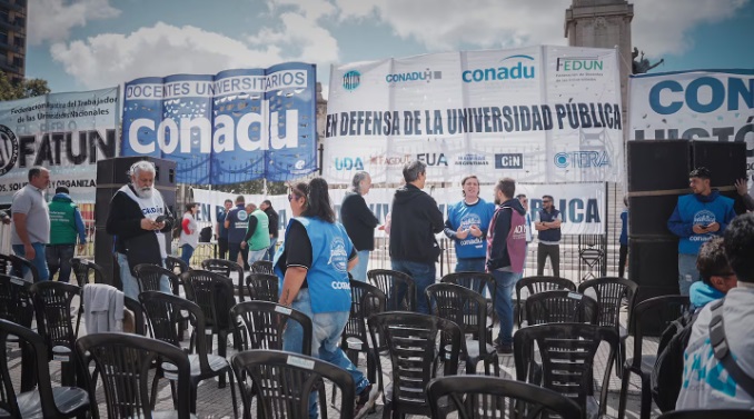 En este momento estás viendo Rige el paro de docentes universitarios en rechazo al veto de Javier Milei a la Ley de Financiamiento