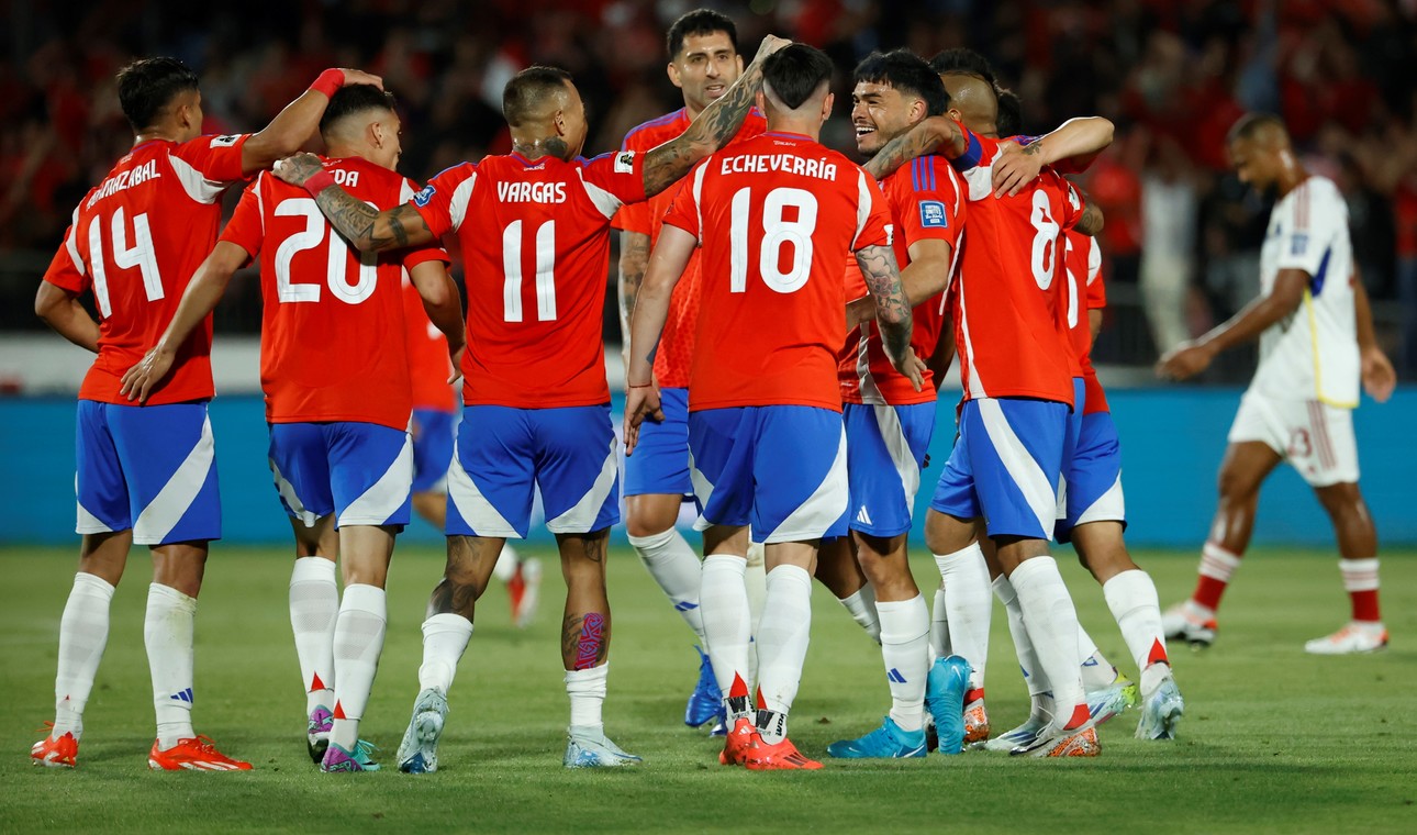 Chile goleó a Venezuela 4-2 y Gareca respira